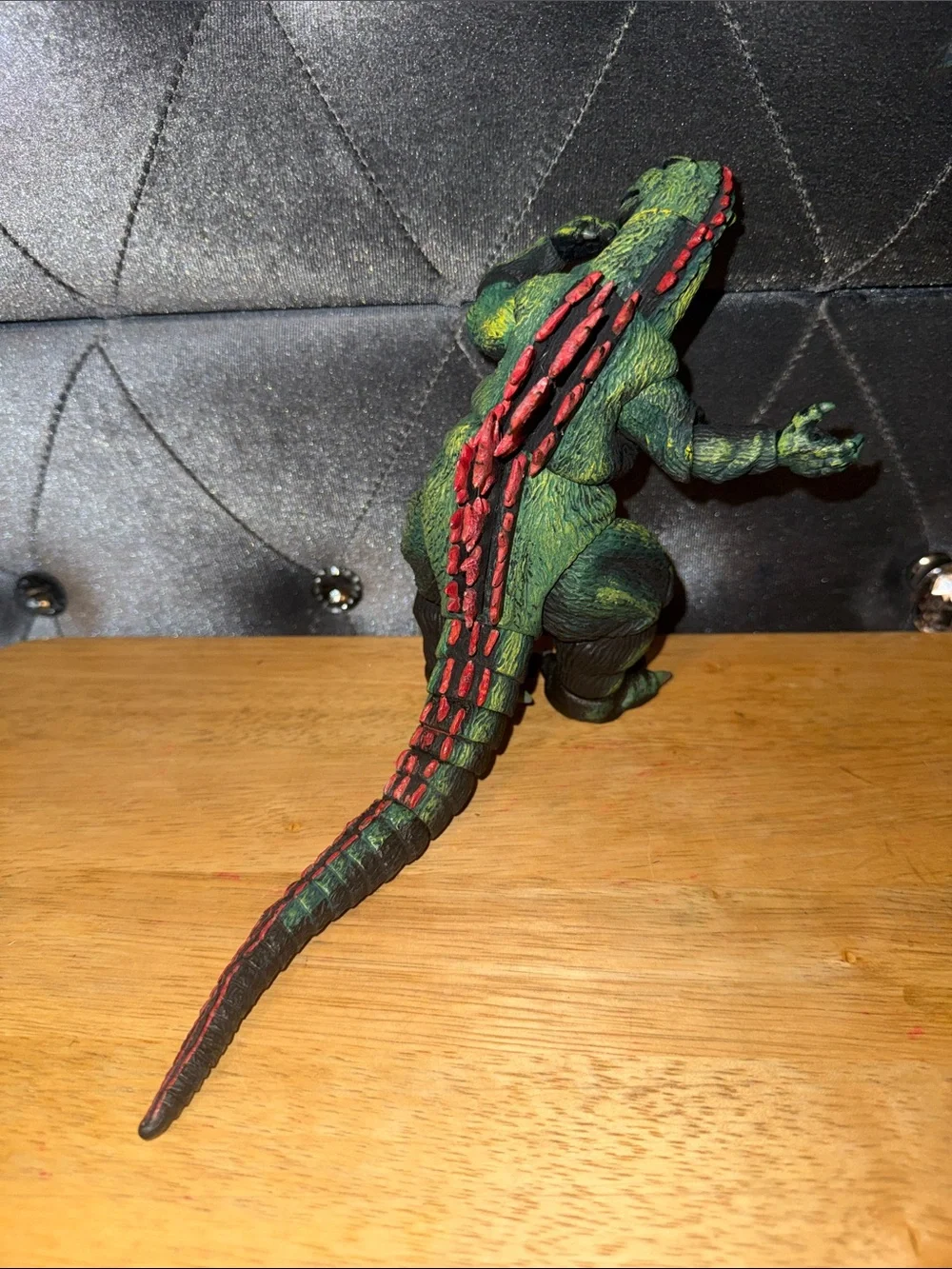 Green and Red Reptile Figurine for Reptile Decor Neca 2014
